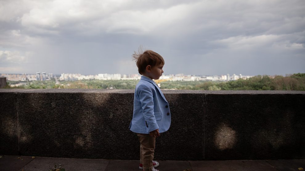 Фото сімейної прогулянки в парку Слави