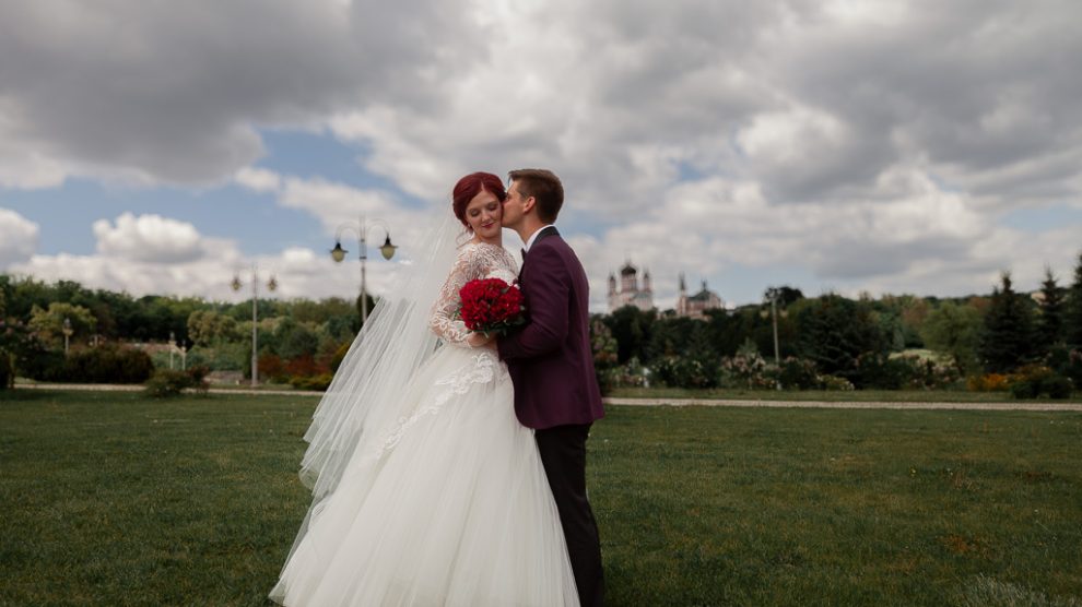 Фото весілля у парку Феофанія